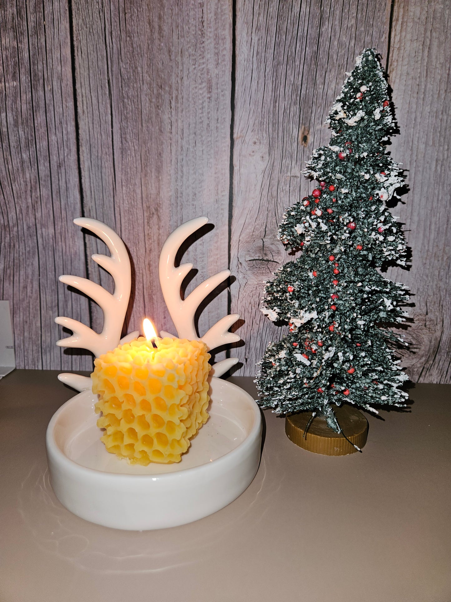 Beeswax Honeycomb square candle